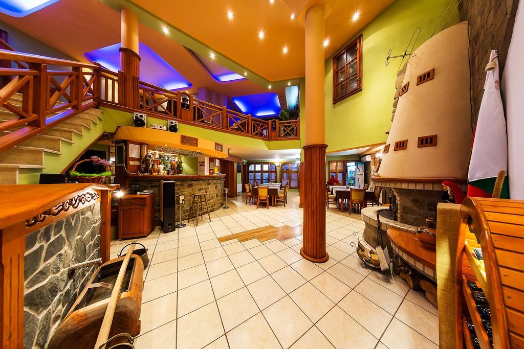 Family Hotel Ogi Asenovgrad ภายนอก รูปภาพ