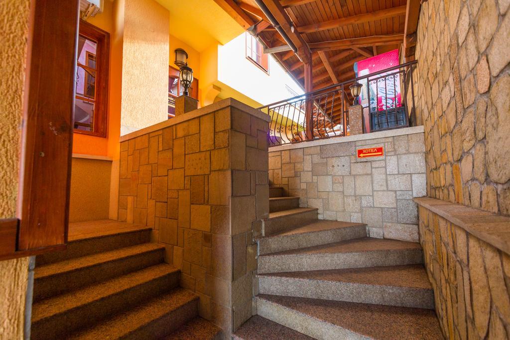 Family Hotel Ogi Asenovgrad ภายนอก รูปภาพ